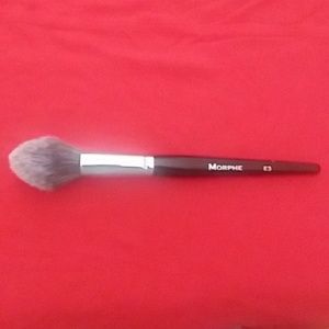Morphe makeup brush.